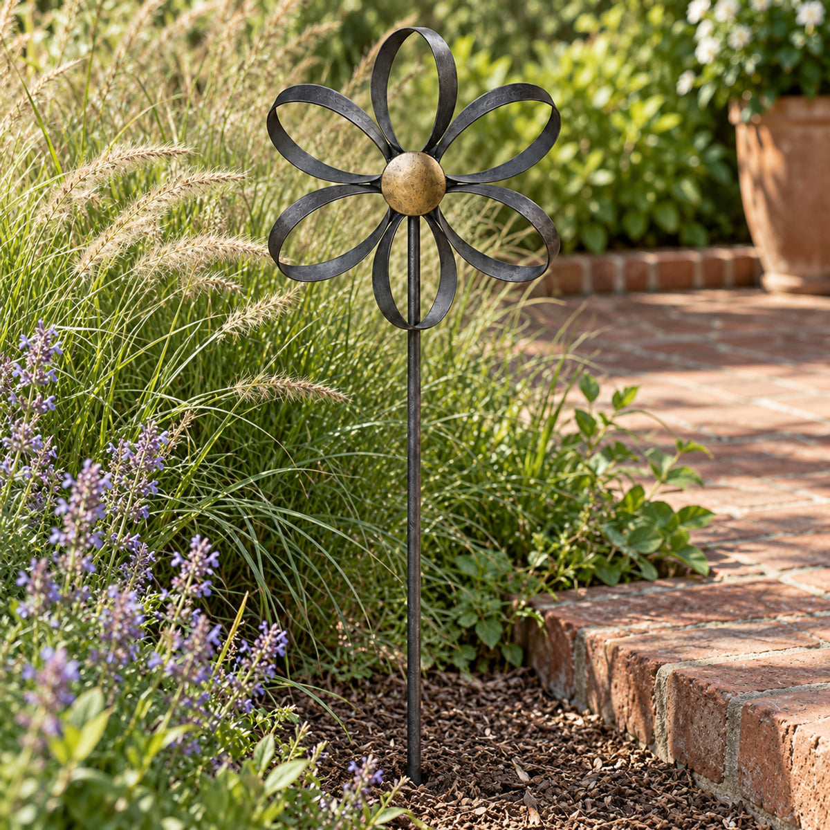 Petal Arc Geometric Flower Stake
