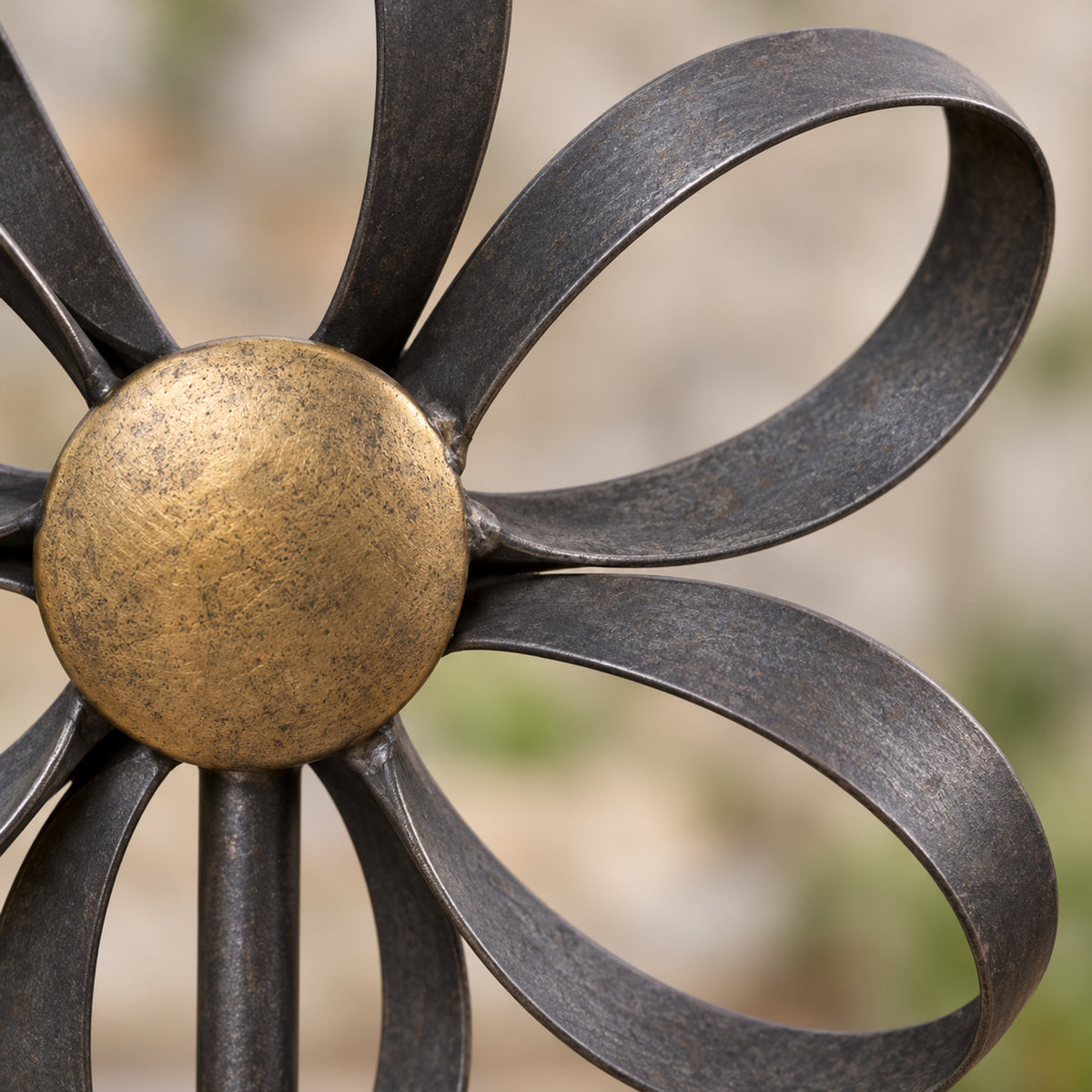 Petal Arc Geometric Flower Stake